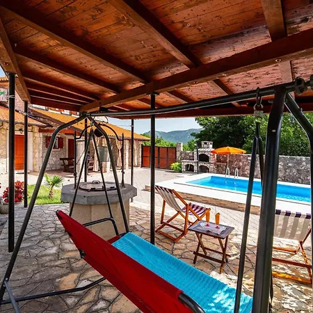 Castra Ferienhaus Drivenik