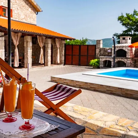 Castra Dom wakacyjny