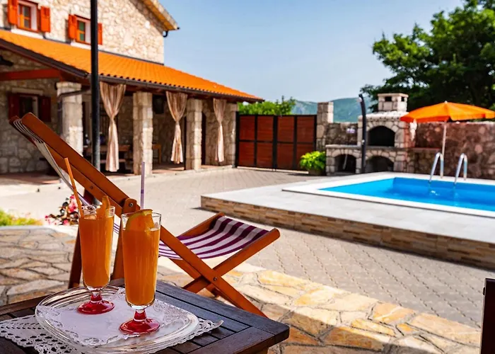 Castra Hébergement de vacances