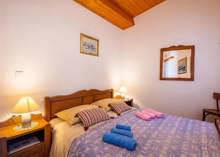 Hébergement de vacances Castra